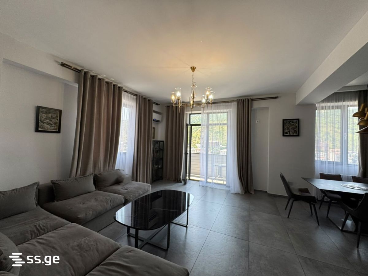 Apartamento T2, 138 m²
