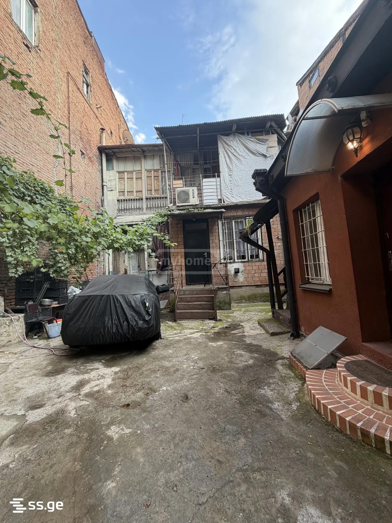 Commercial Space For Sale. Sololaki view 1