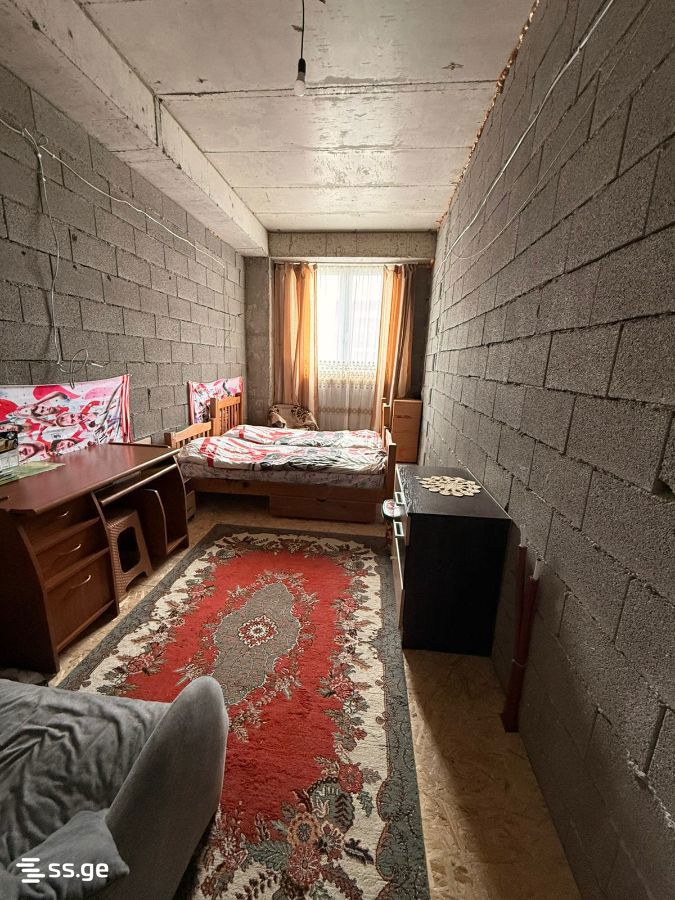 4 Room Flat For Sale view 3
