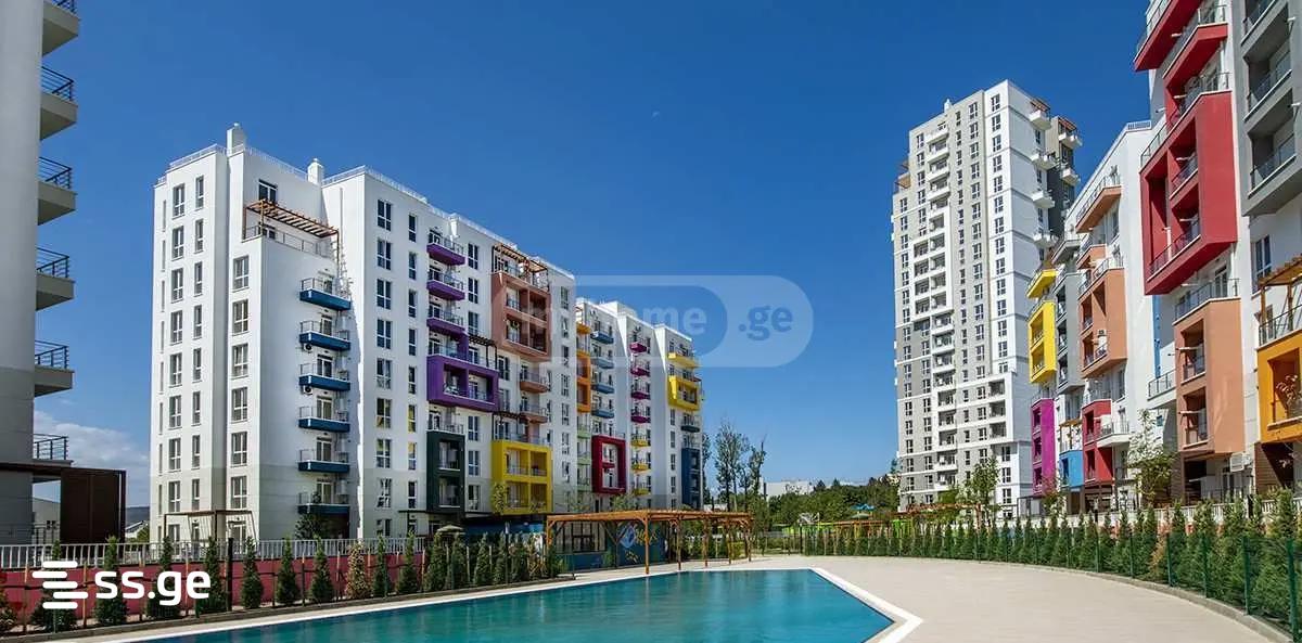 Продажа 3-комната Квартира view 1
