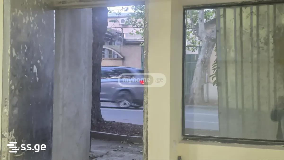 Commercial Space For Rent. Isani view 2