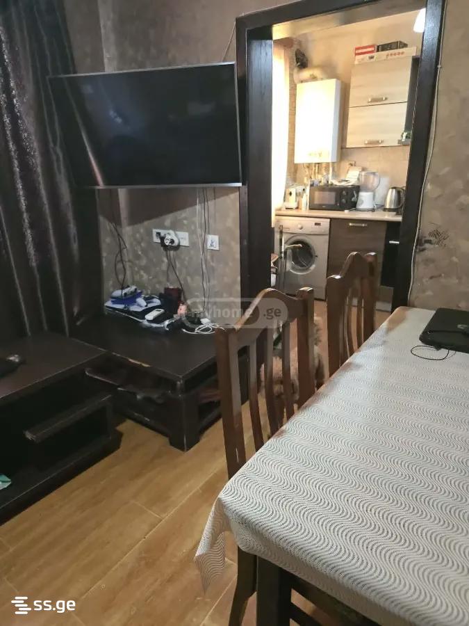 Продажа 4-комната Квартира view 8