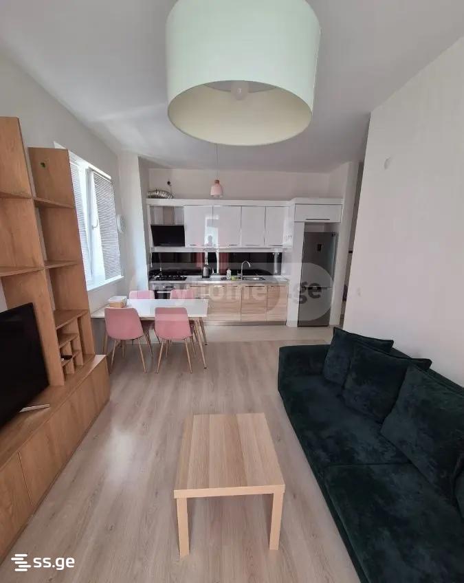 Продажа 3-комната Квартира view 2