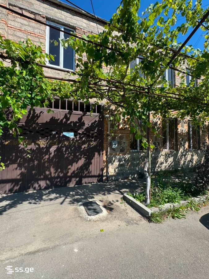 4 Room Private House For Rent. Gori view 7