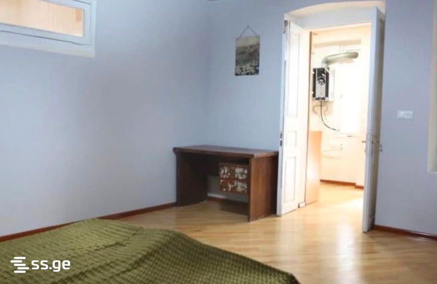 5 Room Private House For Sale view 3
