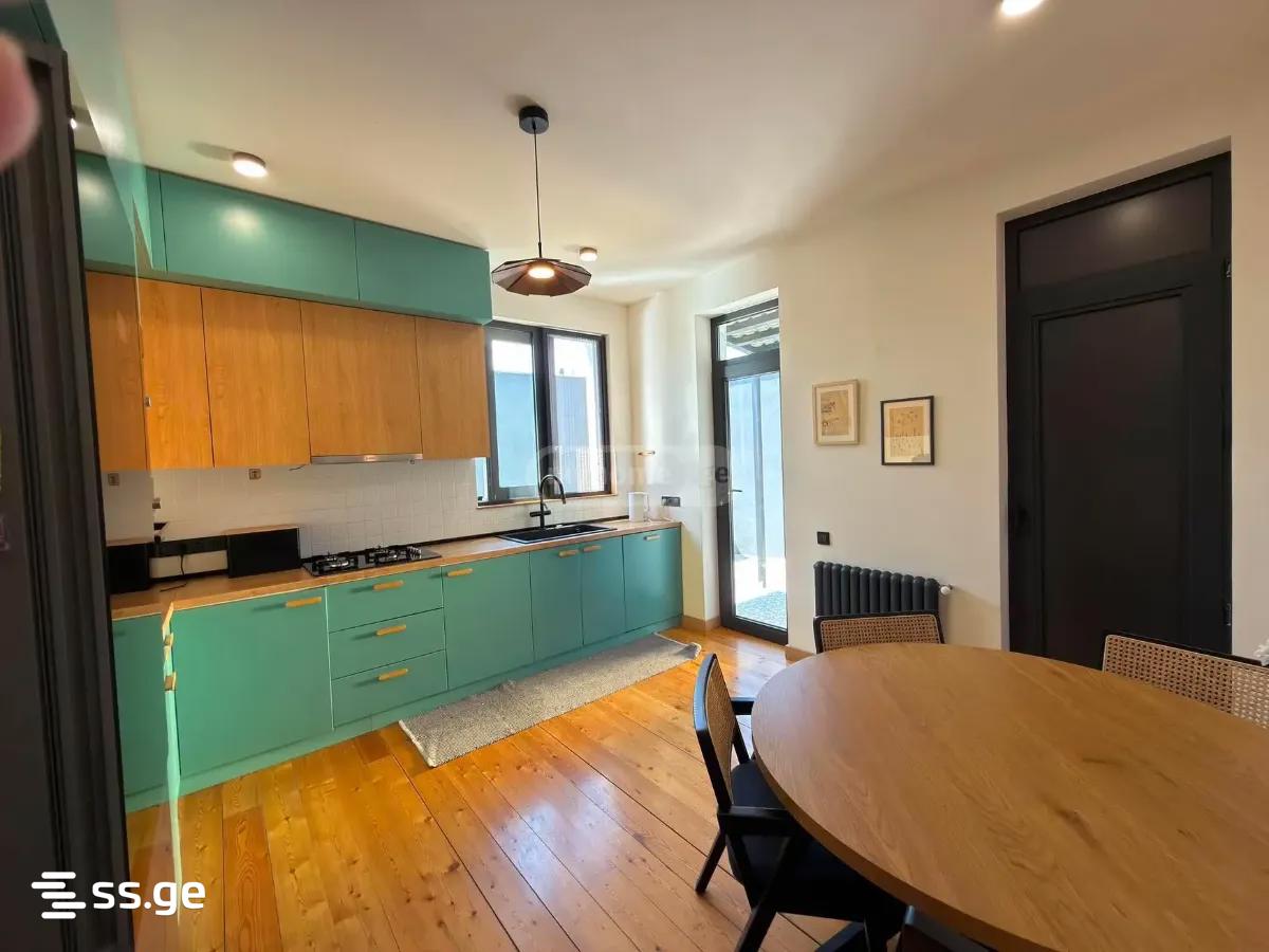 6 Room Private House For Sale view 9