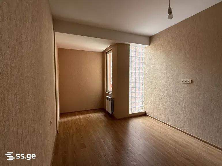 3 Room Flat For Sale view 9