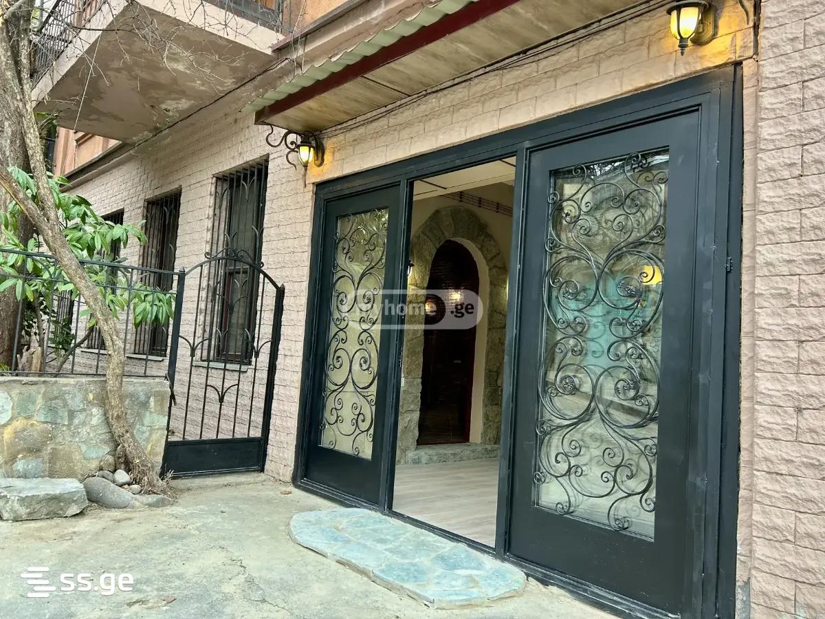 Commercial Space For Rent. Sololaki view 12