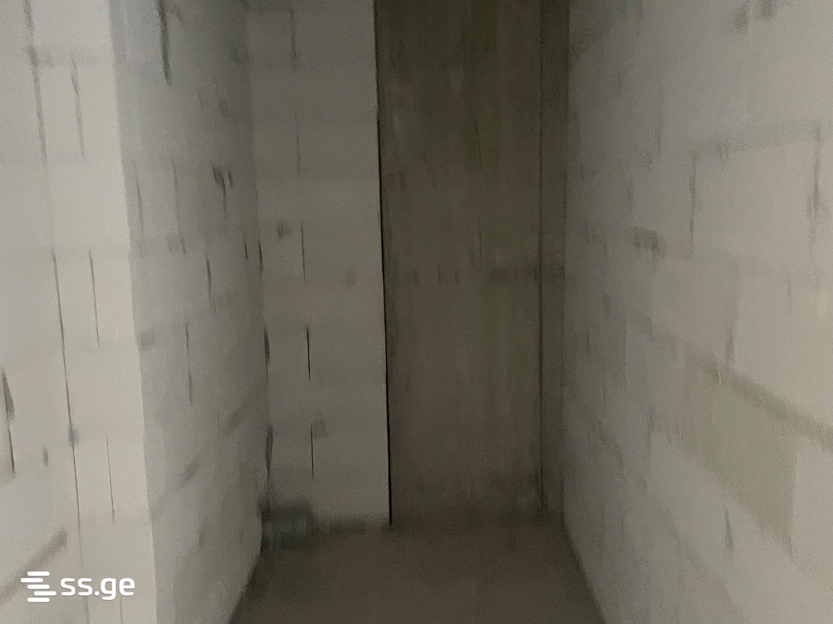 2 Room Flat For Sale view 3