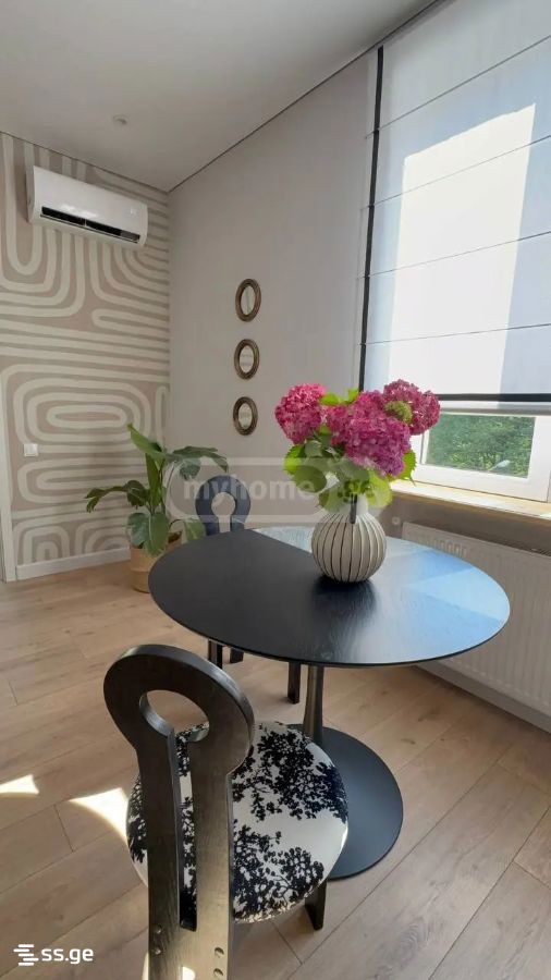 3 Room Flat For Sale view 9