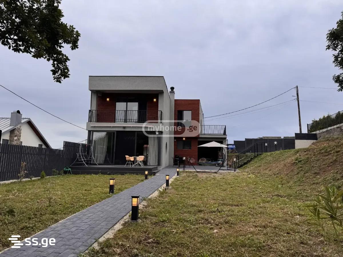 7 Room Private House For Sale view 11