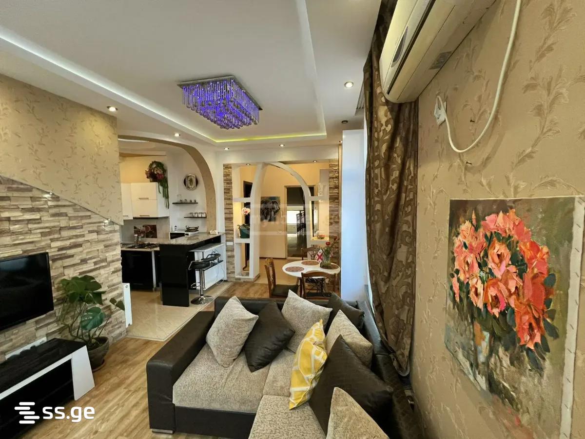 2 Room Flat Daily Rent. Mtatsminda view 2