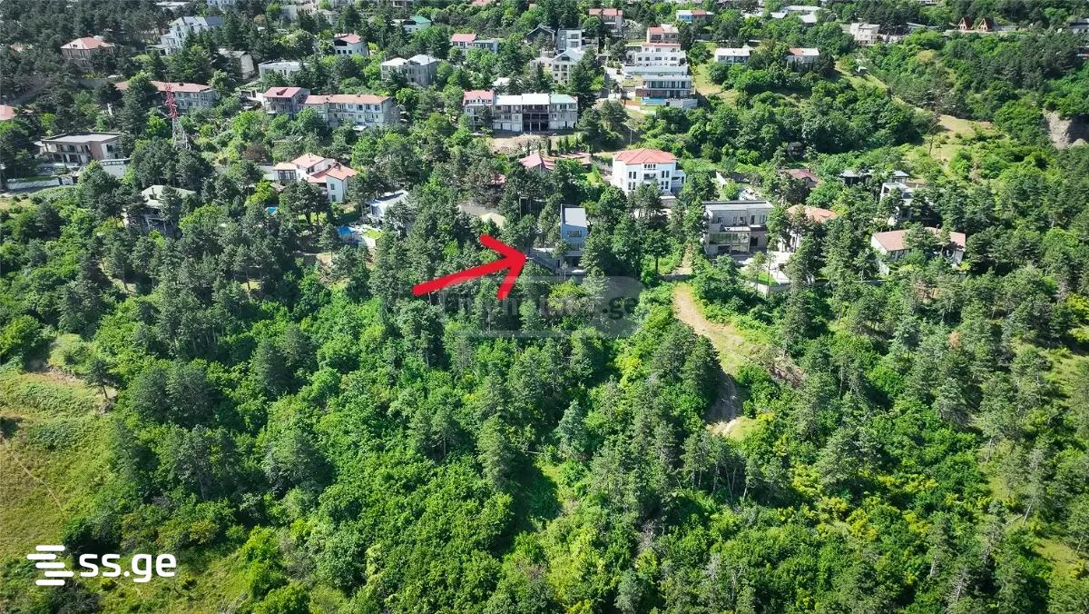 10 Room Private House For Sale view 12