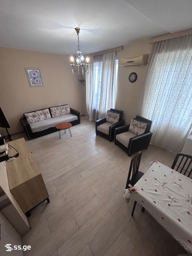 2 Room Flat Daily Rent. Tskaltubo view 4