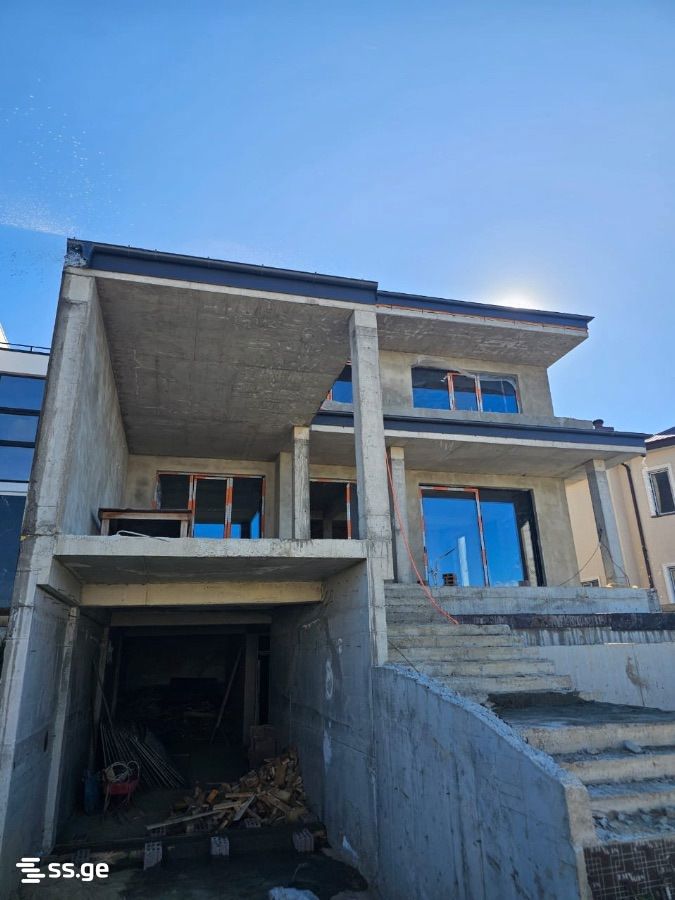7 Room Private House For Sale view 5