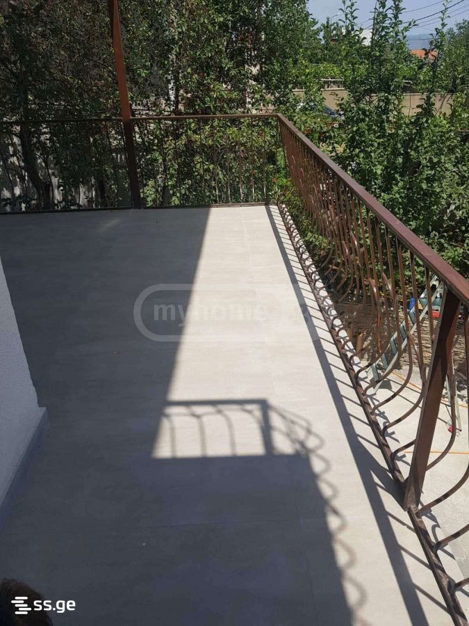 7 Room Summer Cottage For Rent. Shindisi view 3