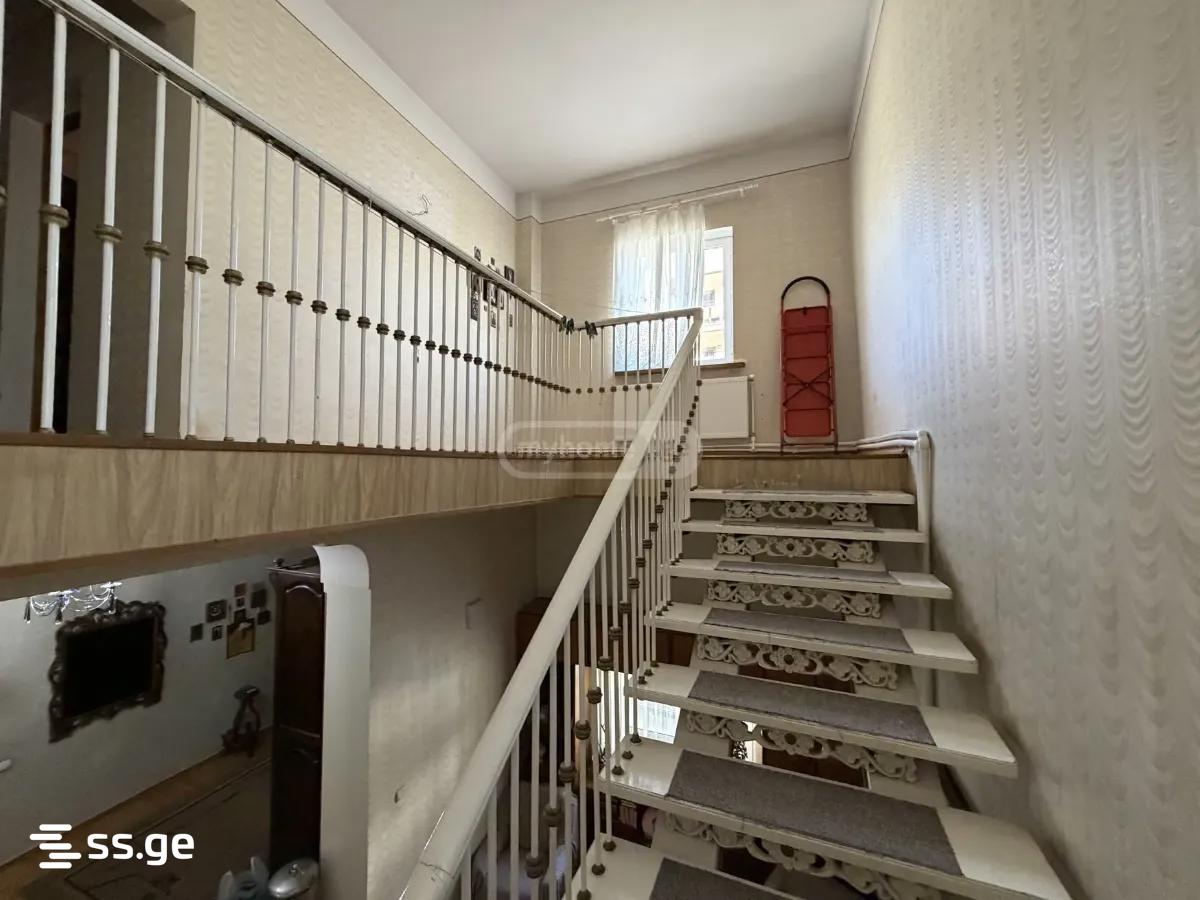 6 Room Private House For Rent. Vera view 12