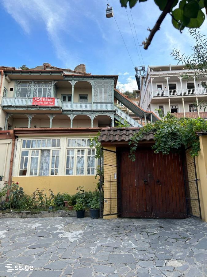 3 Room Private House For Sale view 9