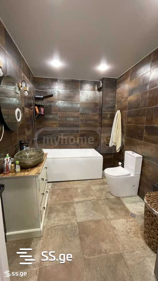 7 Room Private House For Sale view 10