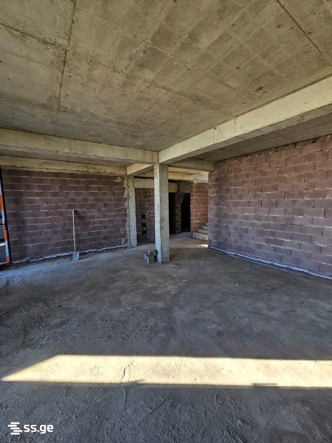 7 Room Private House For Sale view 10