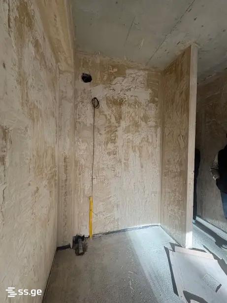 1 Room Flat For Sale view 2