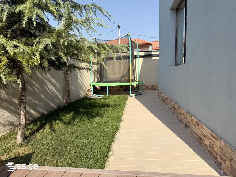 3 Room Private House For Sale view 6