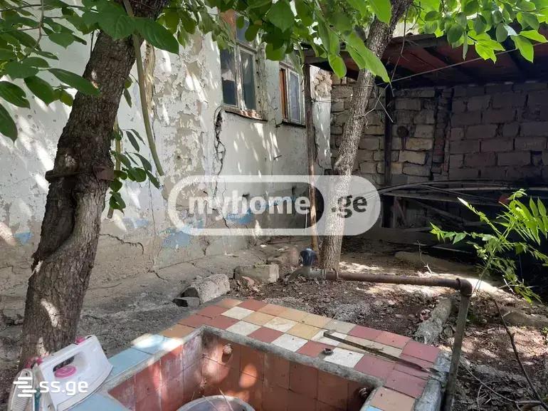 3 Room Private House For Sale view 4
