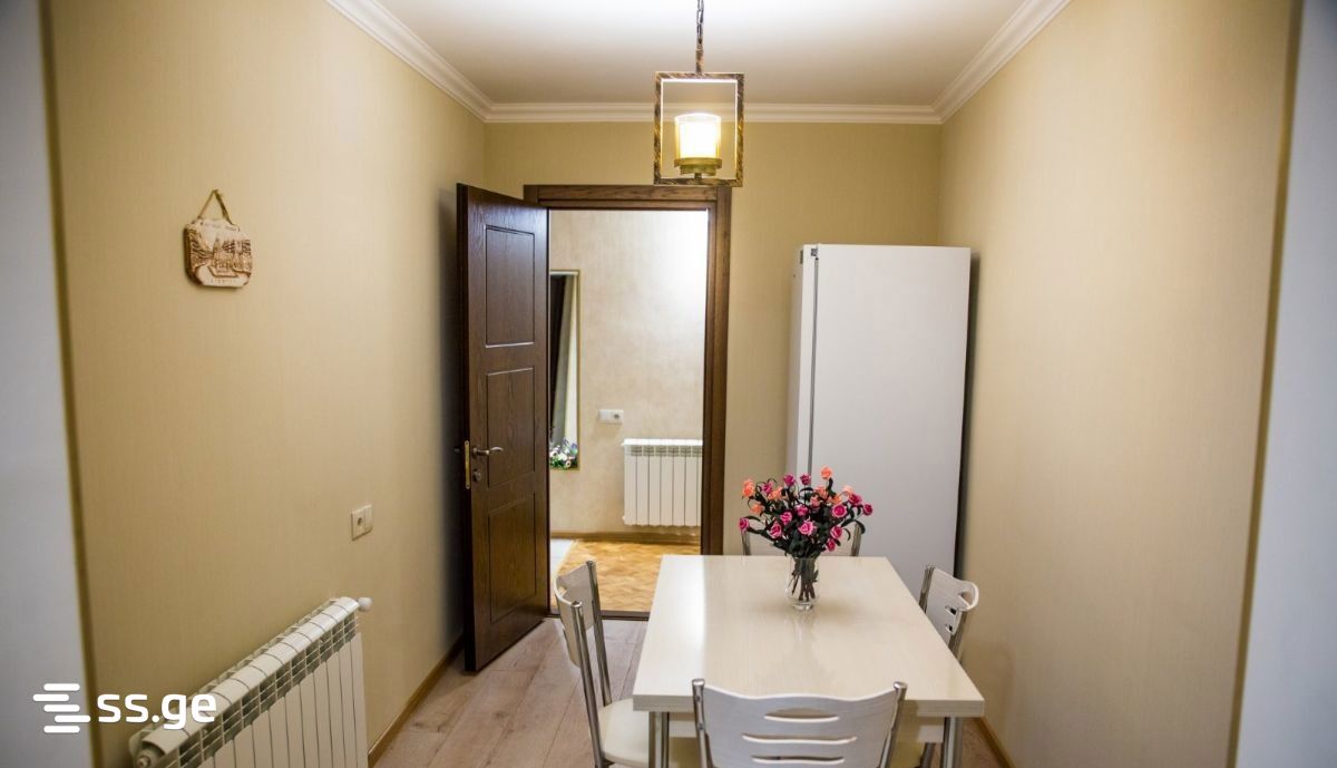 3 Room Flat For Sale view 6