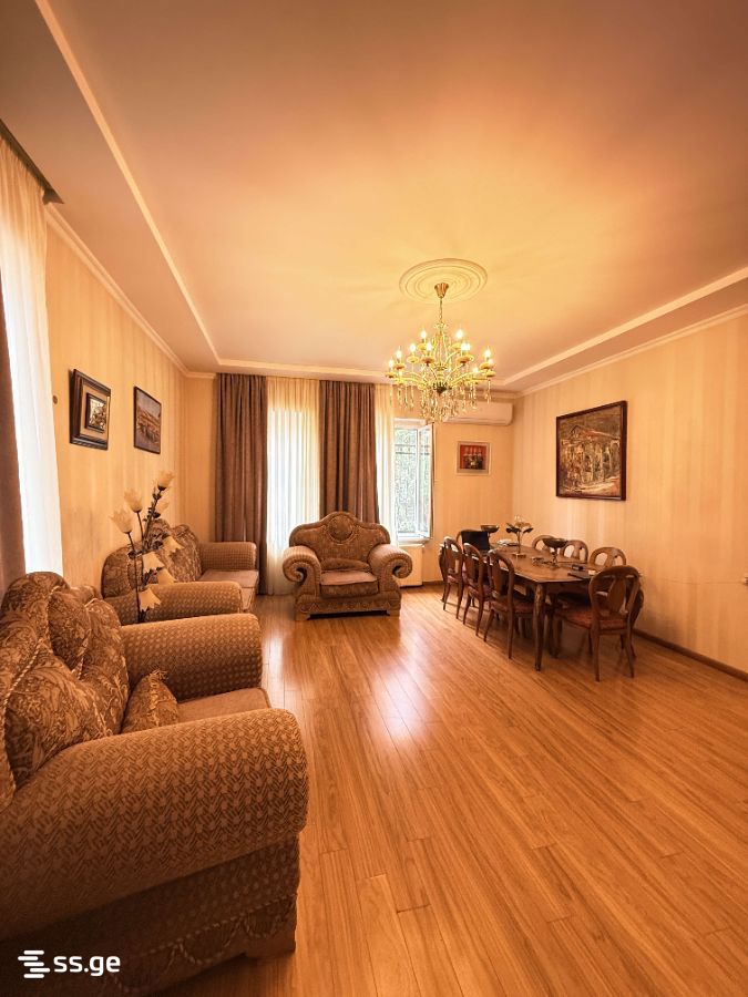 5 Room Private House For Sale view 8