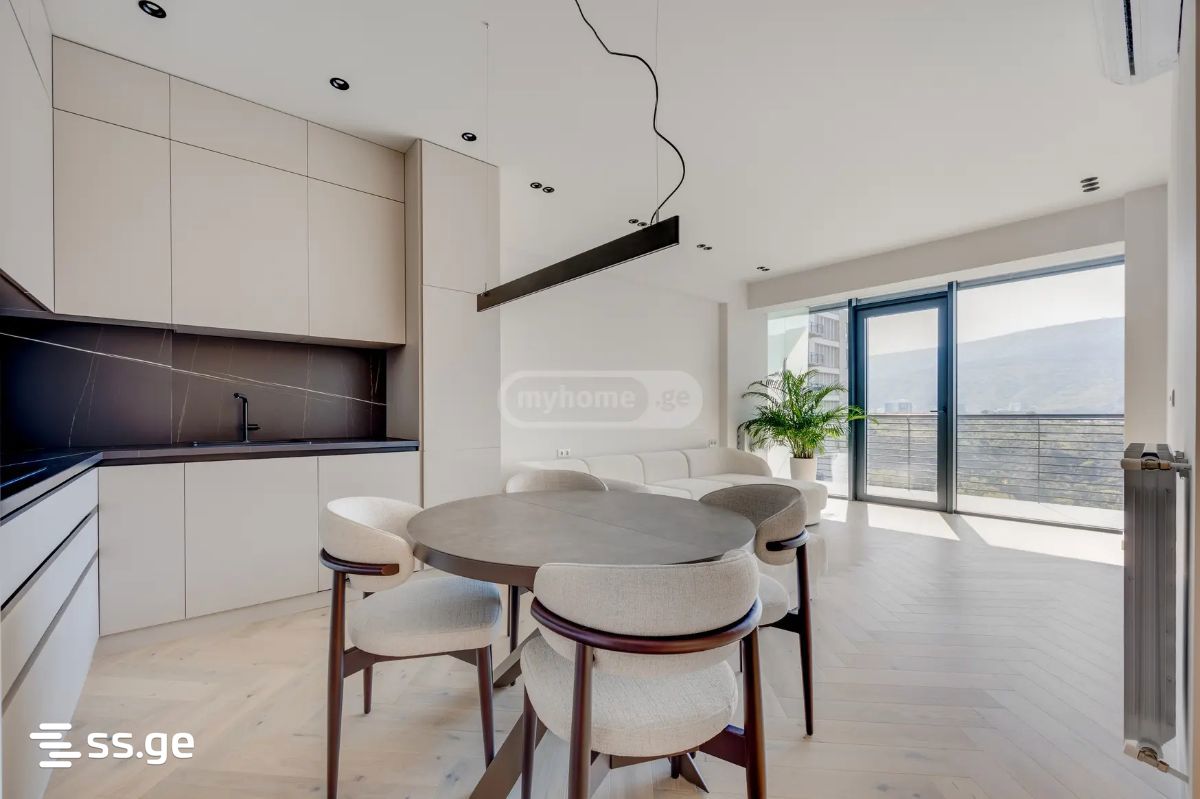 4 Room Flat For Sale view 4