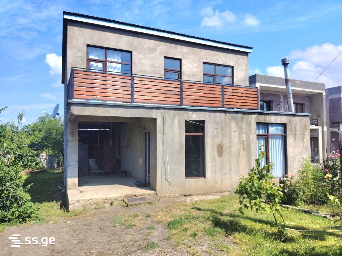 6 Room Private House For Sale view 10
