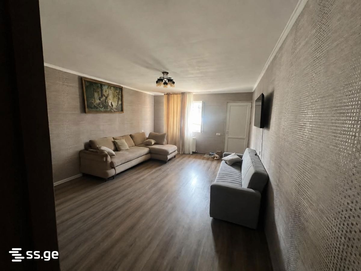 4 Room Private House For Sale view 1