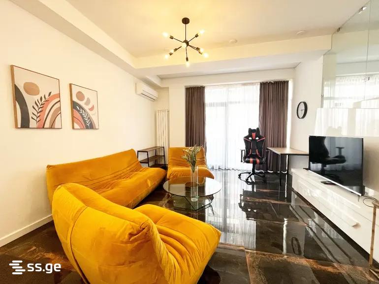3 Room Flat For Sale view 1