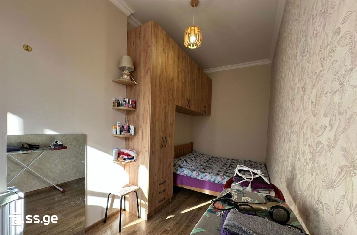 3 Room Private House For Sale view 9