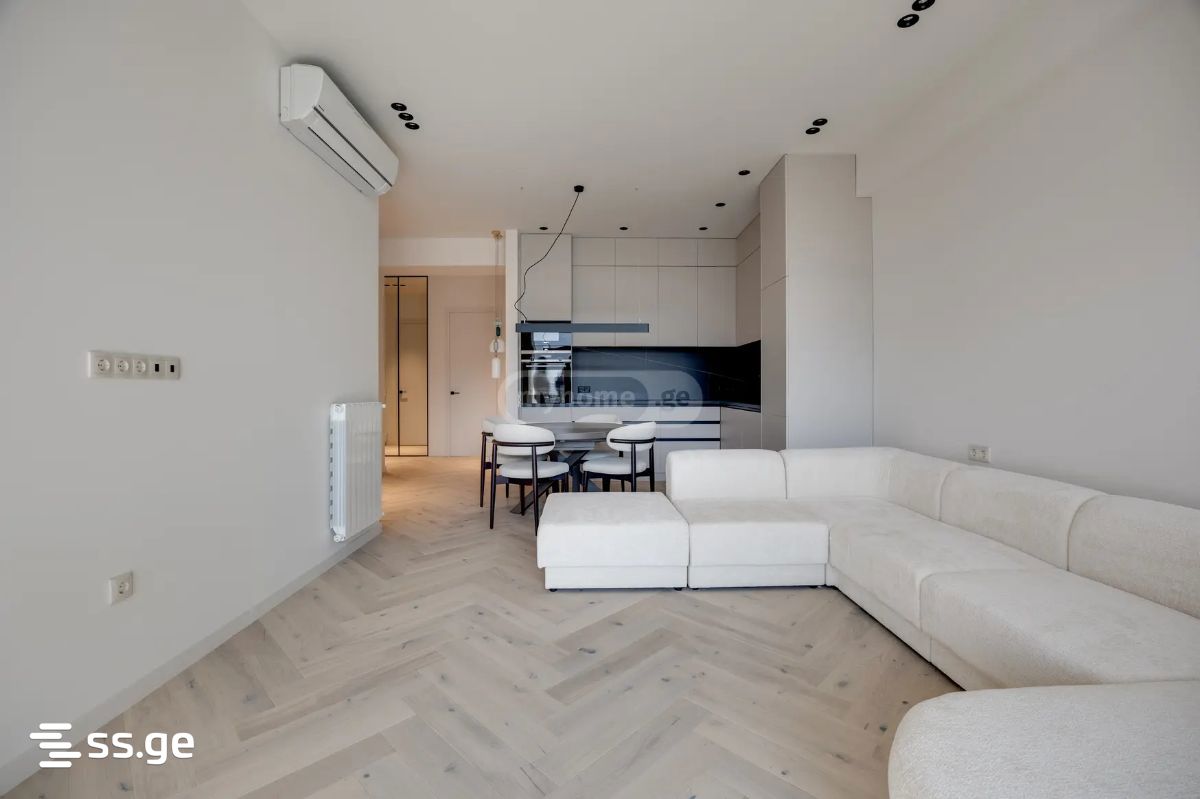 4 Room Flat For Sale view 3