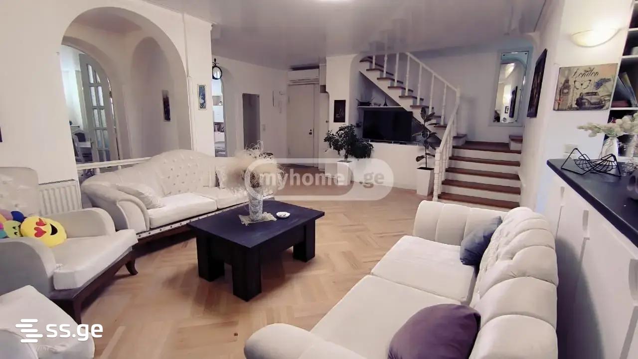 5 Room Flat For Sale