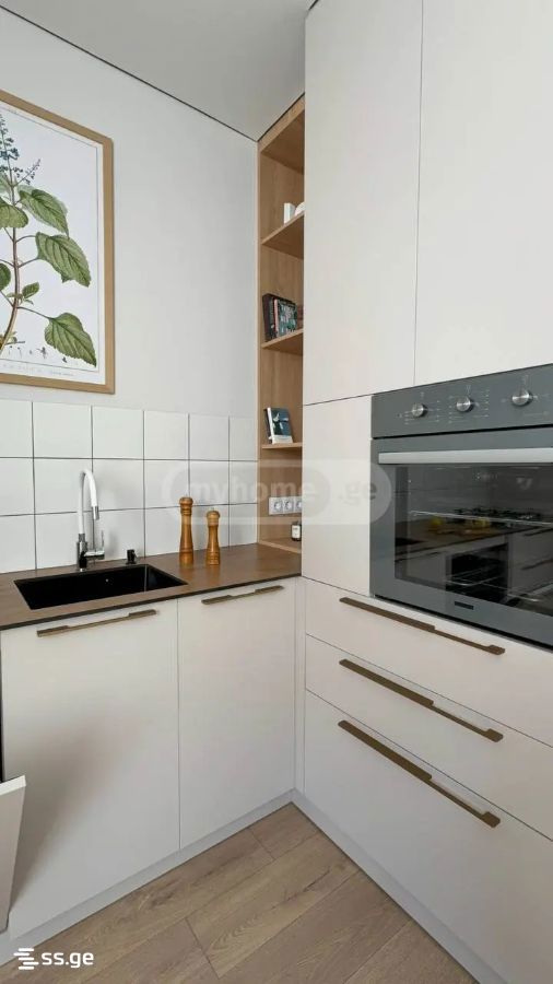 3 Room Flat For Sale view 3