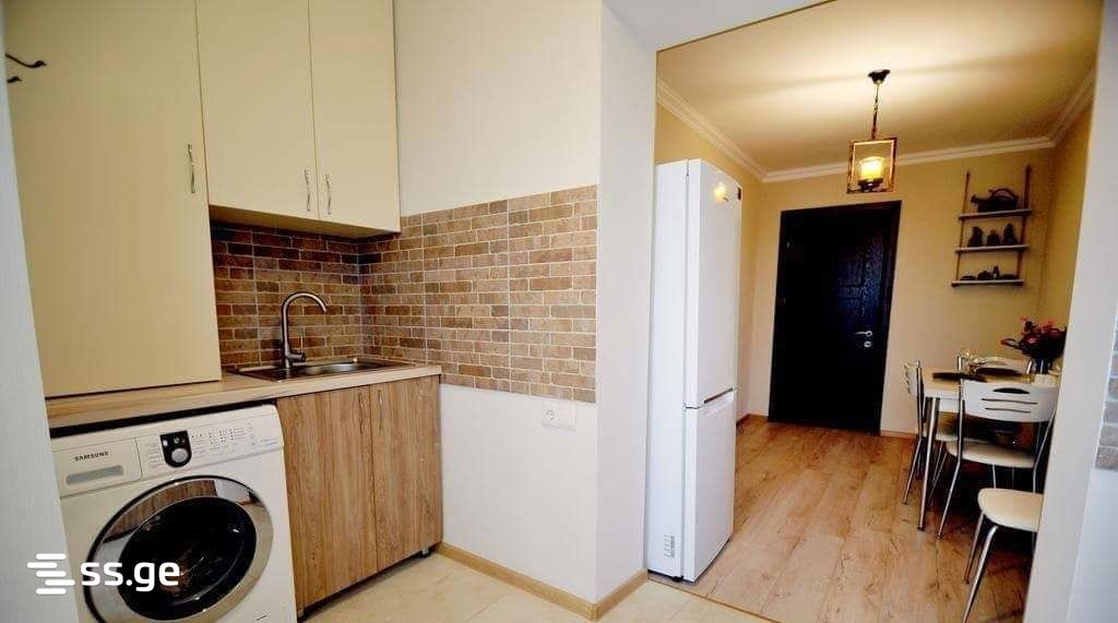 3 Room Flat For Sale view 3