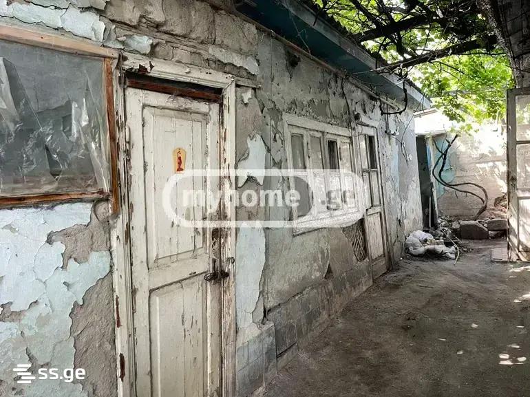 3 Room Private House For Sale view 2