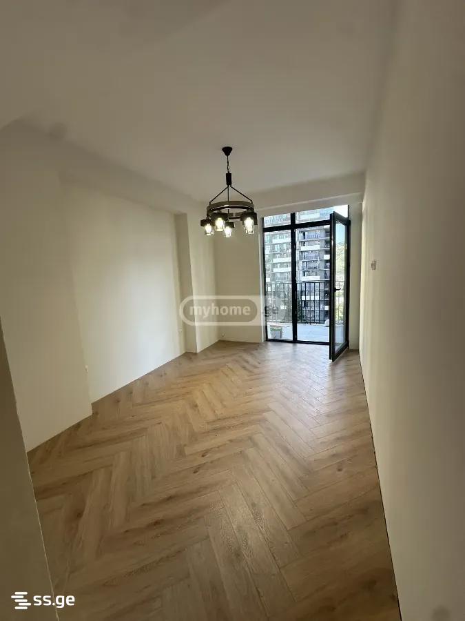 3 Room Flat For Sale view 5