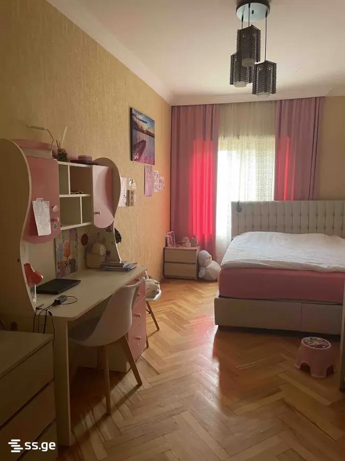 Продажа 4-комната Квартира view 4