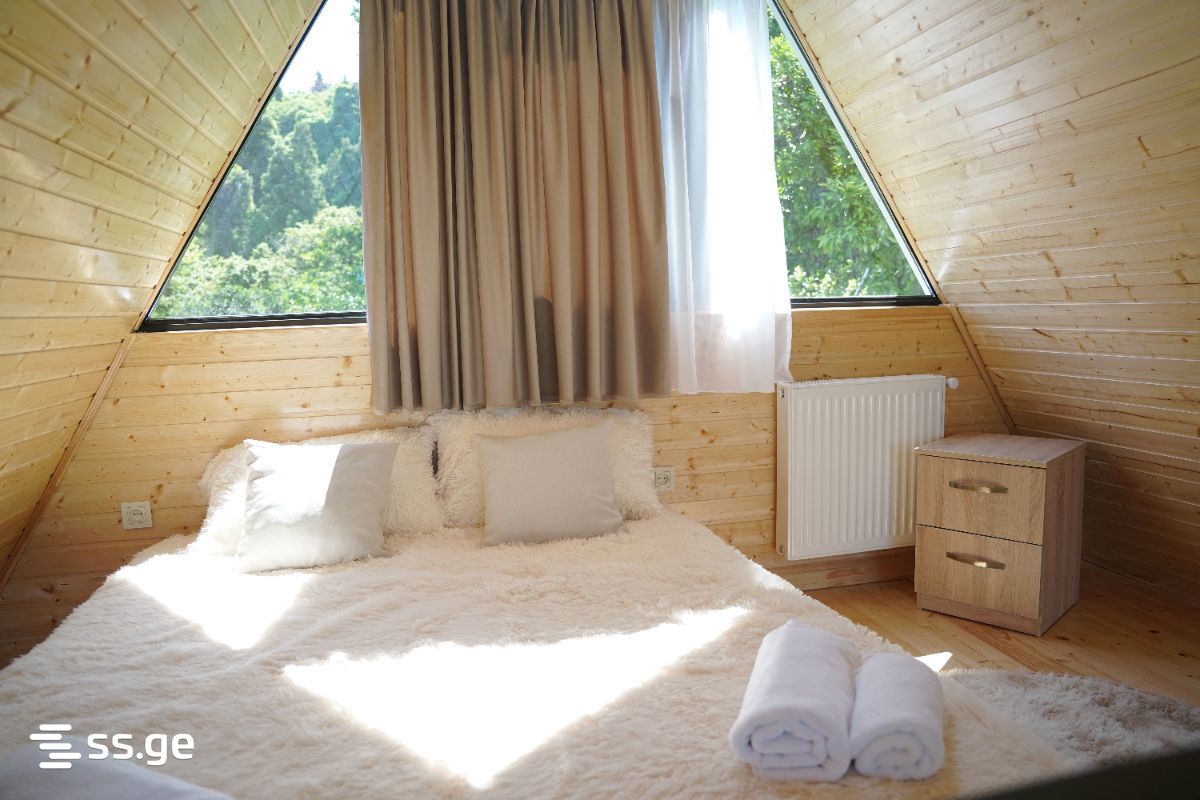 4 Room Summer Cottage Daily Rent. Tsikhisdziri view 15