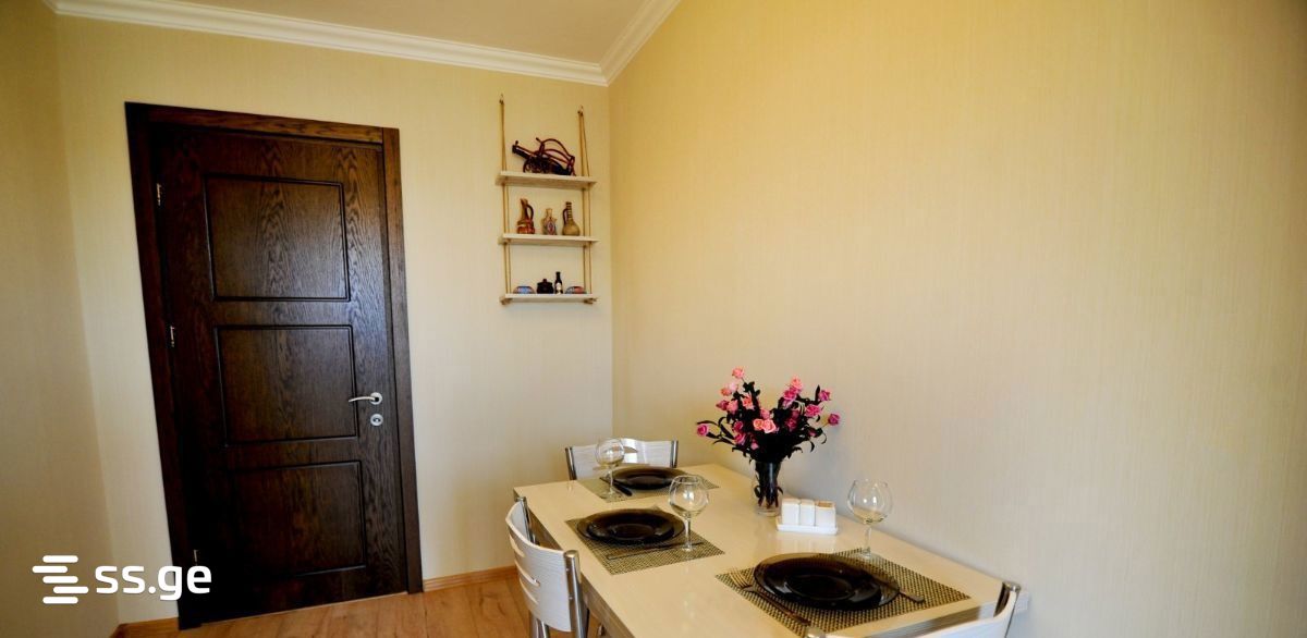 3 Room Flat For Sale view 5