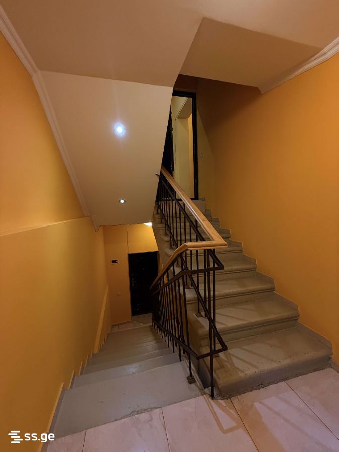 5 Room Private House For Sale view 4