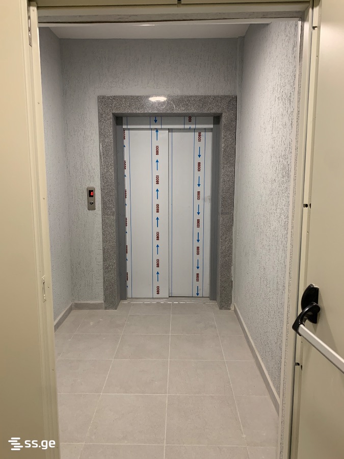 For Sale 3 Room Apartment Kobuletshi view 30