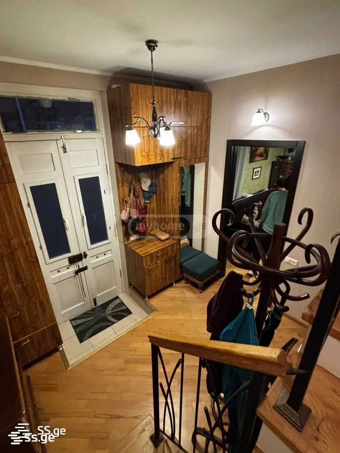 5 Room Private House For Sale view 8