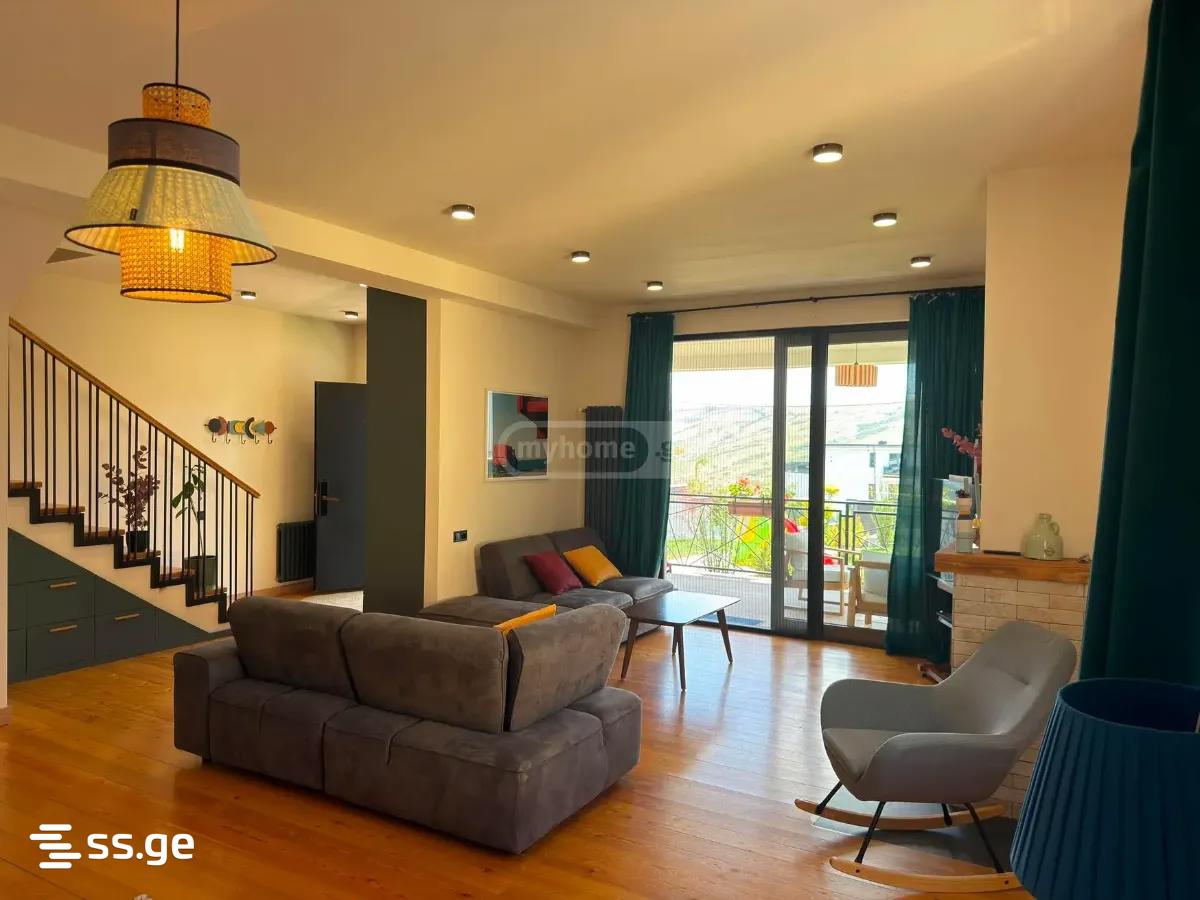 6 Room Private House For Sale view 5