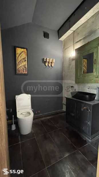 7 Room Private House For Sale view 2