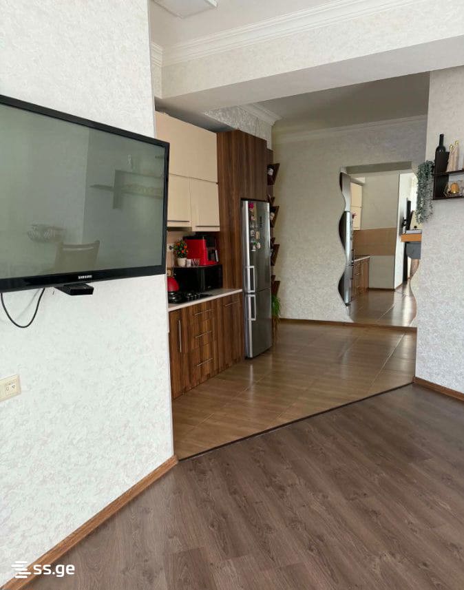 3 Room Flat For Sale view 3