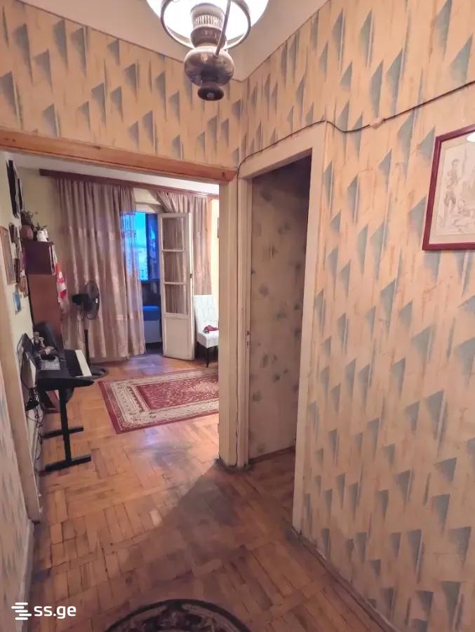3 Room Flat For Sale view 2